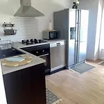 Jacuzzi Privatif 5km Du Centre Apartment