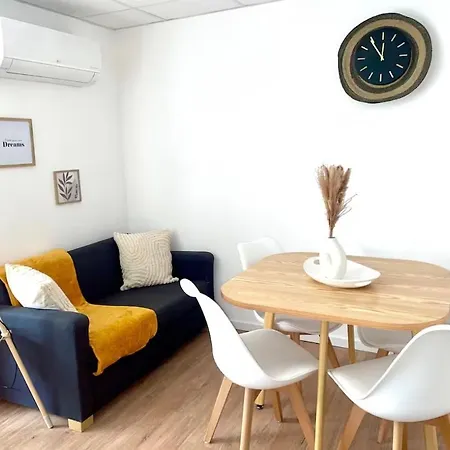 Jacuzzi Privatif 5km Du Centre Апартаменты *