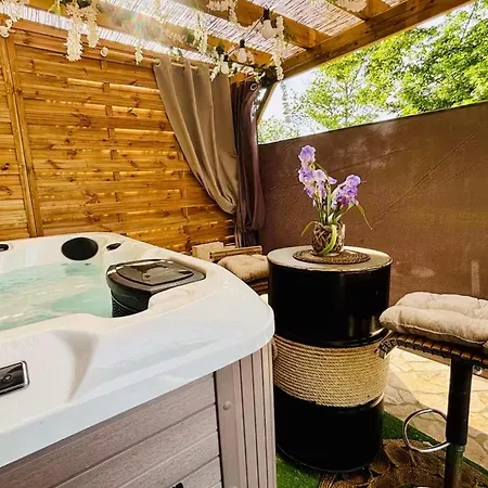 アパート Jacuzzi Privatif 5km Du Centre *