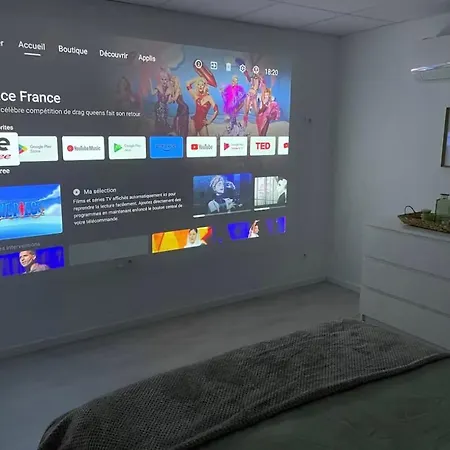 Апартаменты Jacuzzi Privatif 5km Du Centre Premilhat