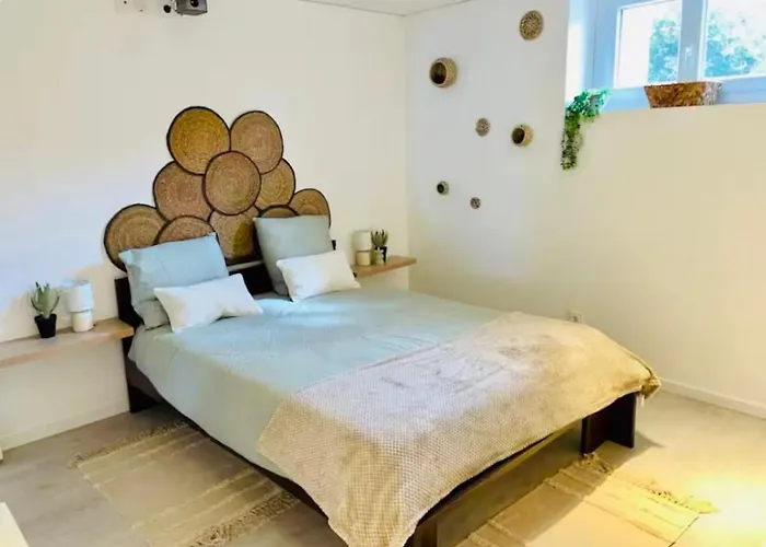 Апартаменты Jacuzzi Privatif 5km Du Centre