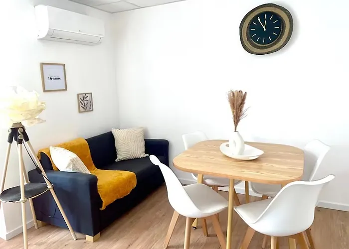 Jacuzzi Privatif 5km Du Centre Апартаменты *